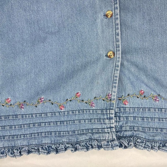 Casey and Max chambray embroidered top - Picture 3 of 6